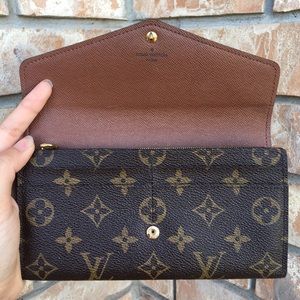 Louis Vuitton Sarah wallet